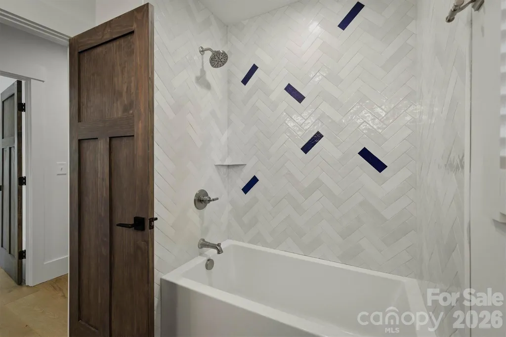 40 Kingfisher Trace Nebo NC 28761