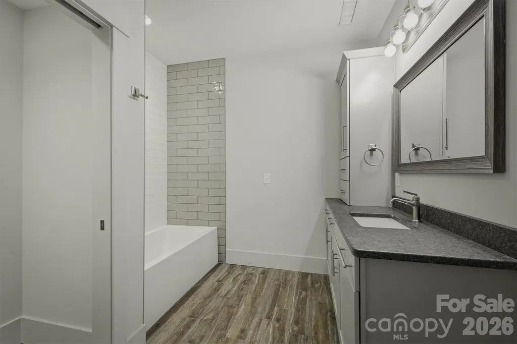 40 Kingfisher Trace Nebo NC 28761