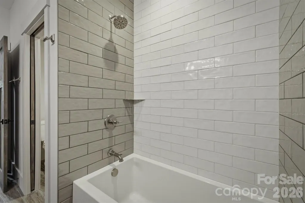 40 Kingfisher Trace Nebo NC 28761