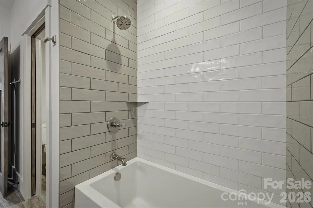 40 Kingfisher Trace Nebo NC 28761