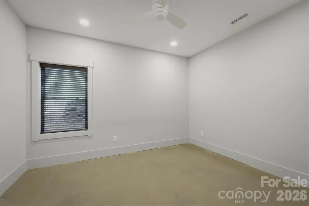 40 Kingfisher Trace Nebo NC 28761