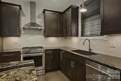 40 Kingfisher Trace Nebo NC 28761