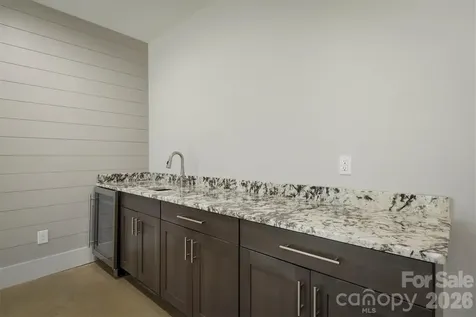 40 Kingfisher Trace Nebo NC 28761