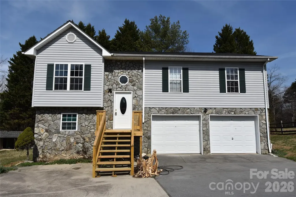 151 Cedar Valley Road Hudson NC 28638