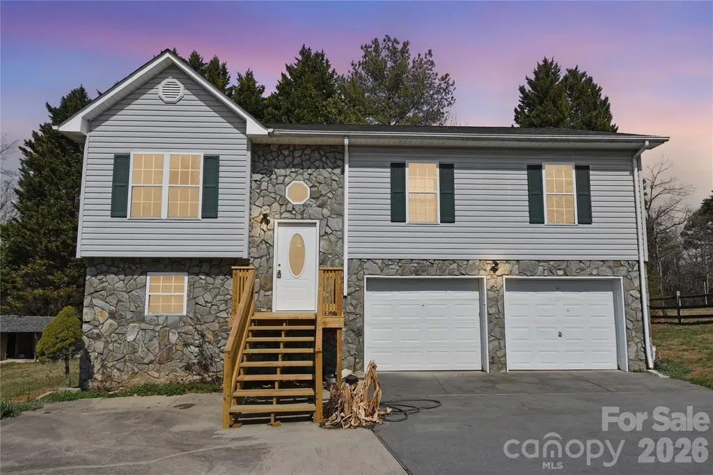151 Cedar Valley Road Hudson NC 28638