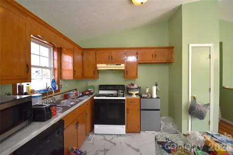 151 Cedar Valley Road Hudson NC 28638