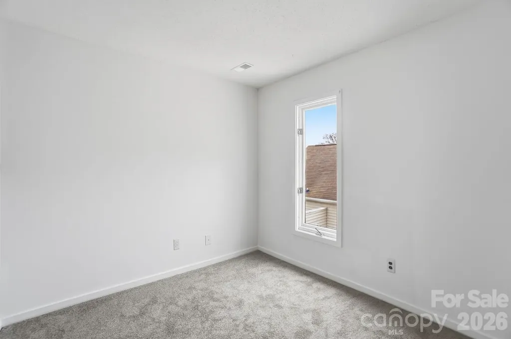 1648 Hollow Drive Charlotte NC 29212