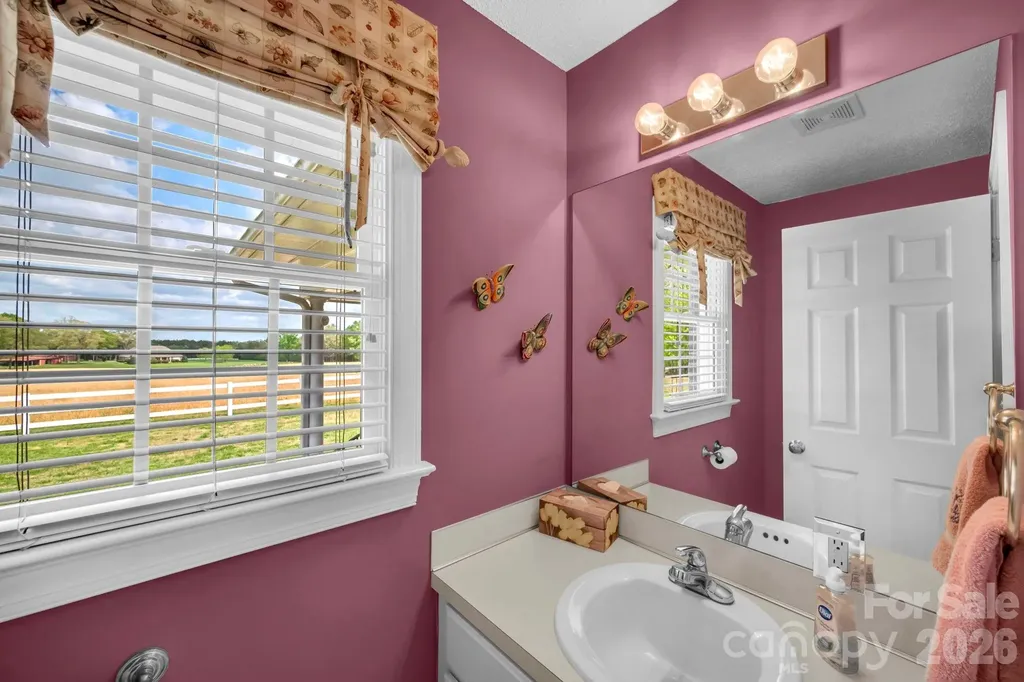 824 N Forest Hills School Road Marshville NC 28103