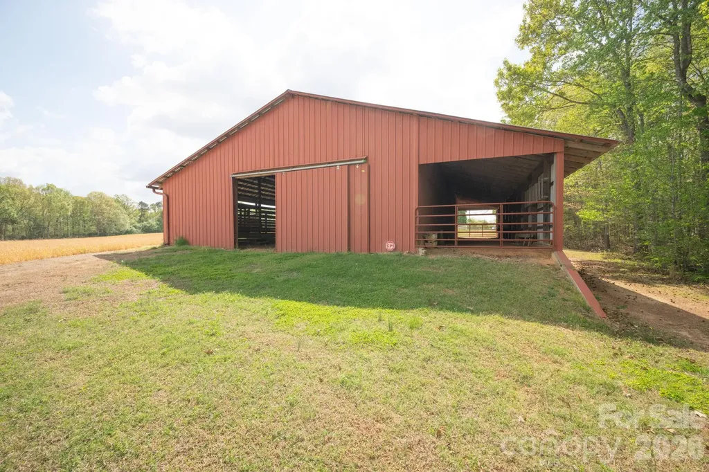 824 N Forest Hills School Road Marshville NC 28103