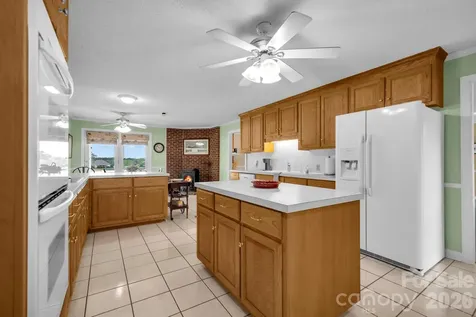 824 N Forest Hills School Road Marshville NC 28103