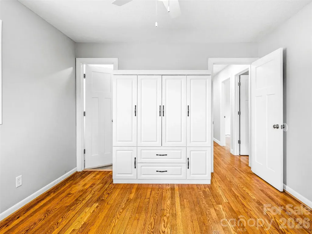 2 Oakland Street Weaverville NC 28787