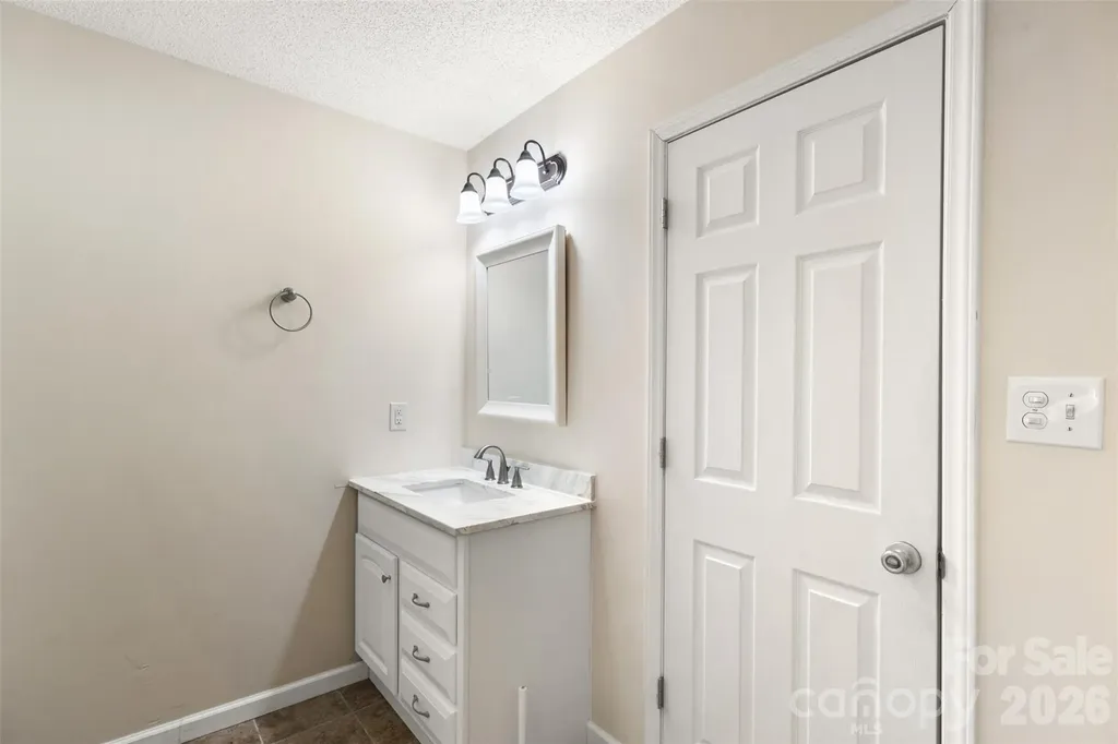 1751 Robert Martin Road Catawba NC 28609