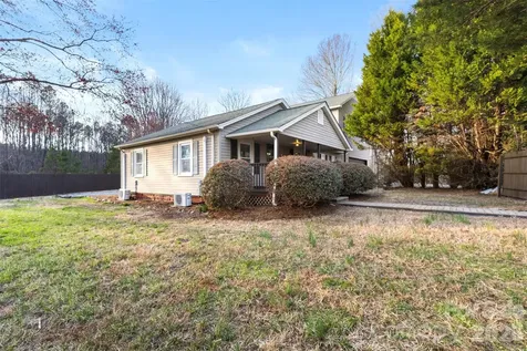 1751 Robert Martin Road Catawba NC 28609