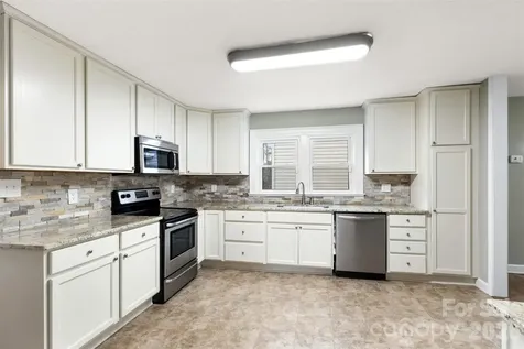 1751 Robert Martin Road Catawba NC 28609