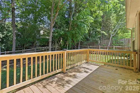 2454 Carmathen Road Charlotte NC 28269
