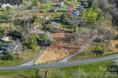104 Winchester Drive SE Lenoir NC 28645