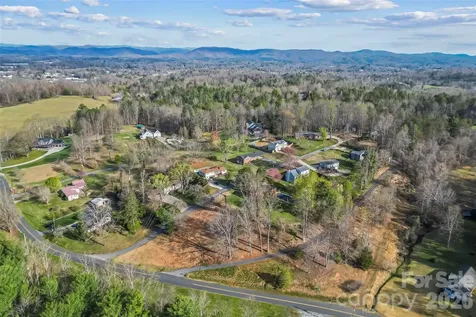 104 Winchester Drive SE Lenoir NC 28645