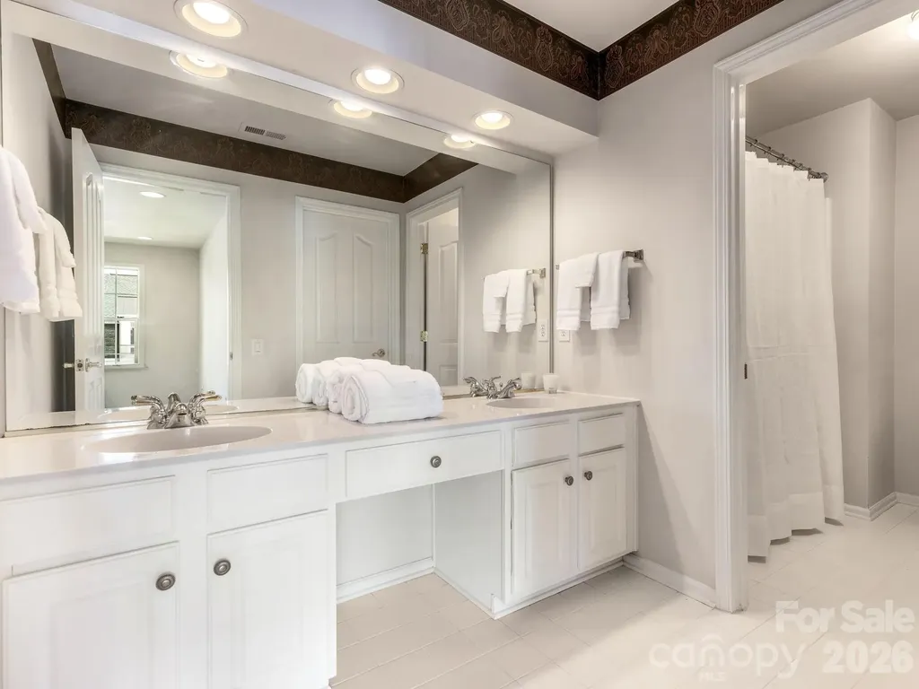429 Eberle Way Matthews NC 28105