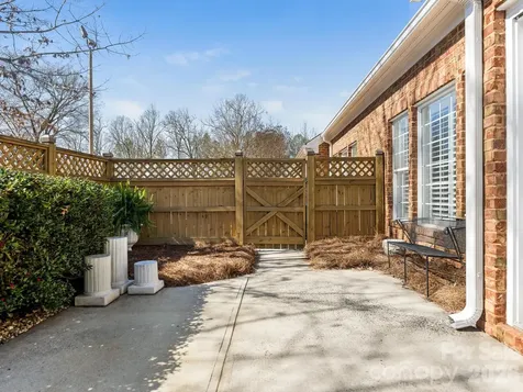 429 Eberle Way Matthews NC 28105