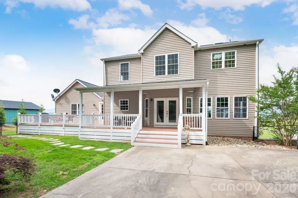 65 Lawson Ridge Road Leicester NC 28748