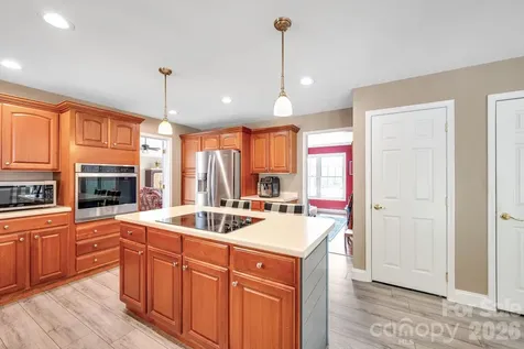 65 Lawson Ridge Road Leicester NC 28748