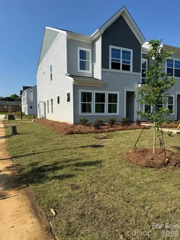 4636 Lakeview Road Charlotte NC 28216