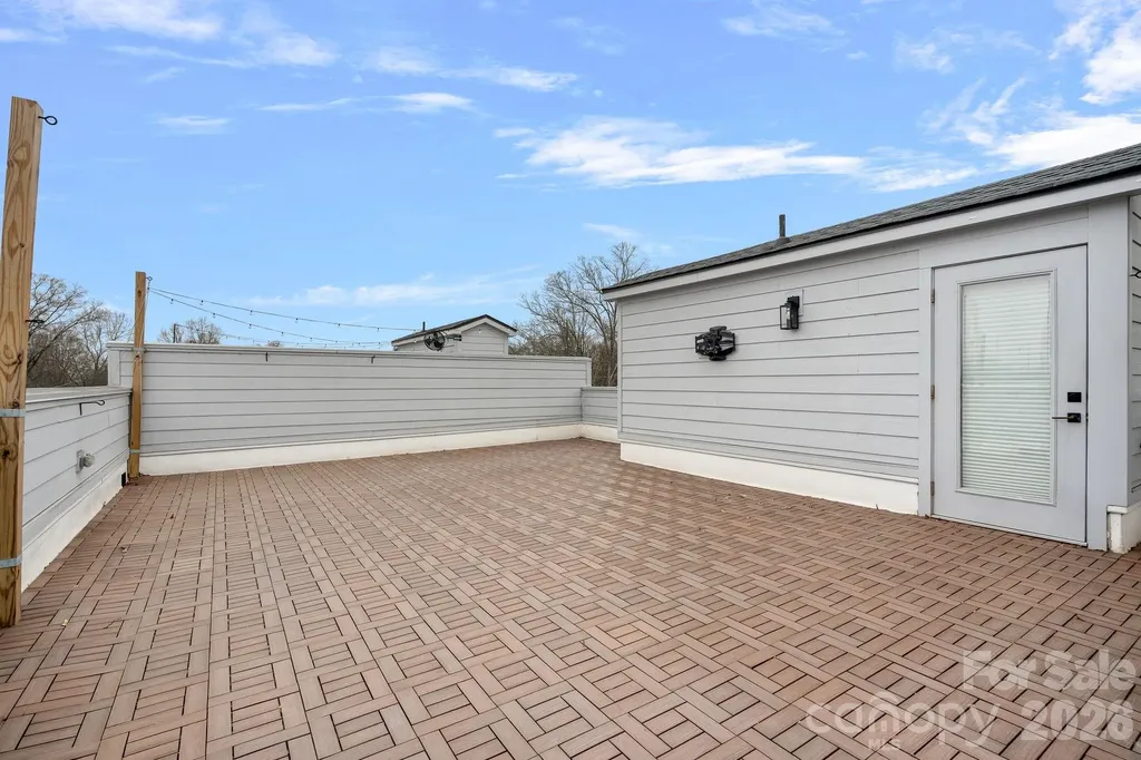 306 Wesley Heights Way Charlotte NC 28208