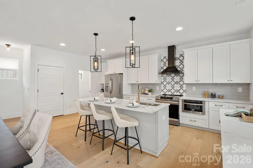 306 Wesley Heights Way Charlotte NC 28208