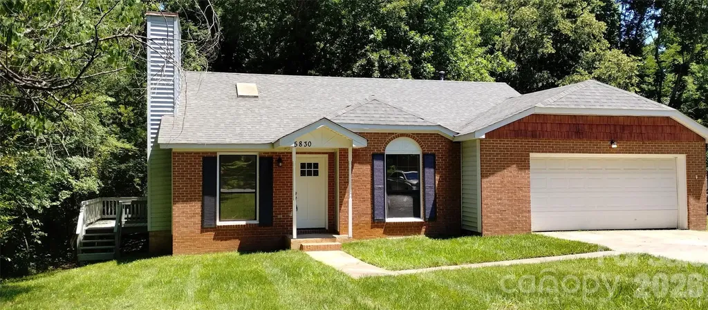 5830 Stone Bluff Court Charlotte NC 28214