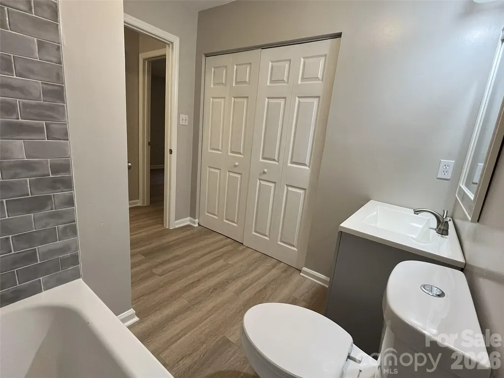 5830 Stone Bluff Court Charlotte NC 28214