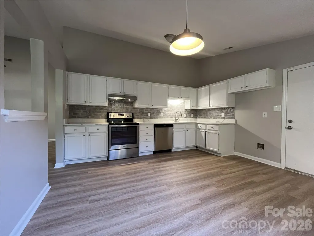 5830 Stone Bluff Court Charlotte NC 28214