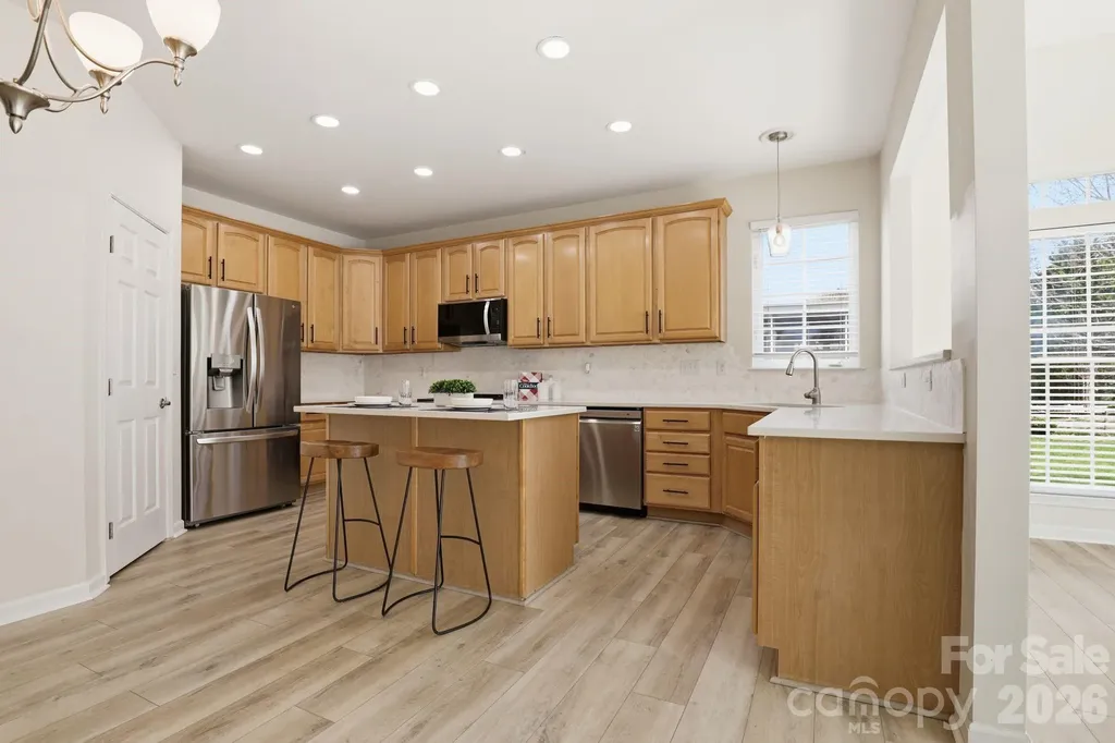 3909 Meadow Green Drive Charlotte NC 28269