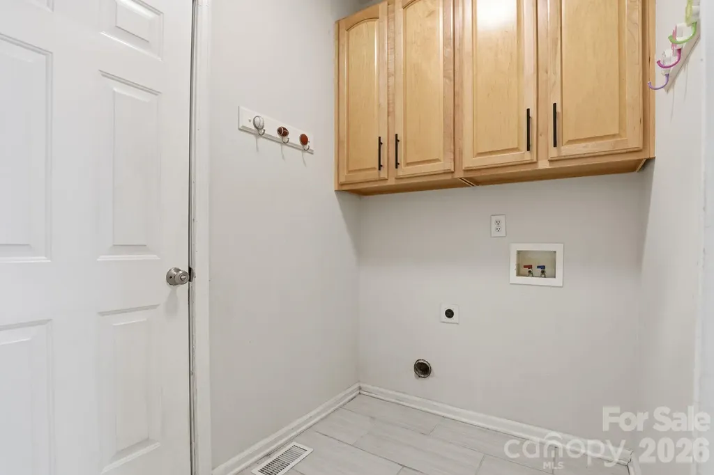 3909 Meadow Green Drive Charlotte NC 28269