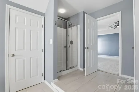 3909 Meadow Green Drive Charlotte NC 28269