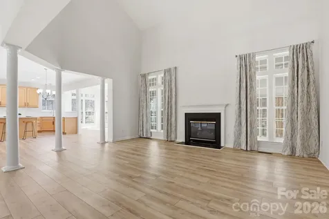 3909 Meadow Green Drive Charlotte NC 28269