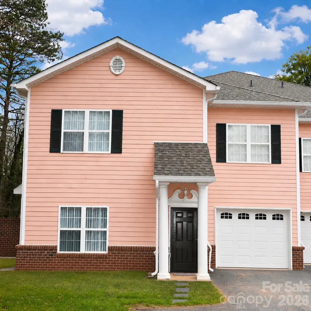 1360 21st Avenue NE Hickory NC 28601