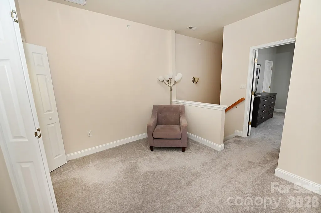 1360 21st Avenue NE Hickory NC 28601