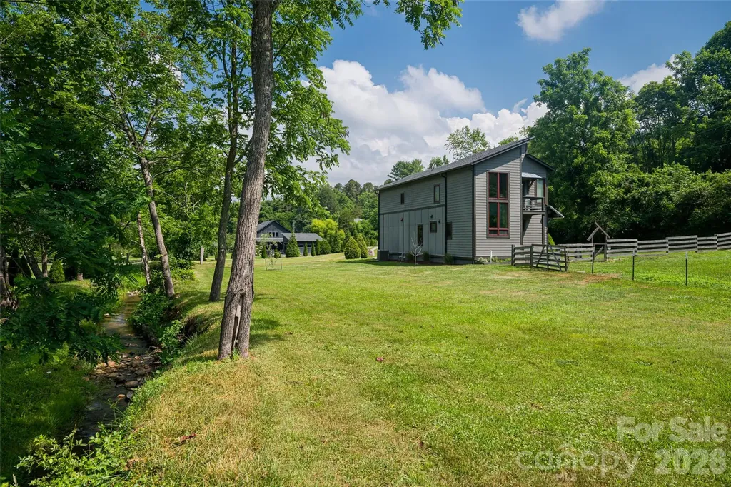 43 Upper Herron Cove Road Weaverville NC 28787