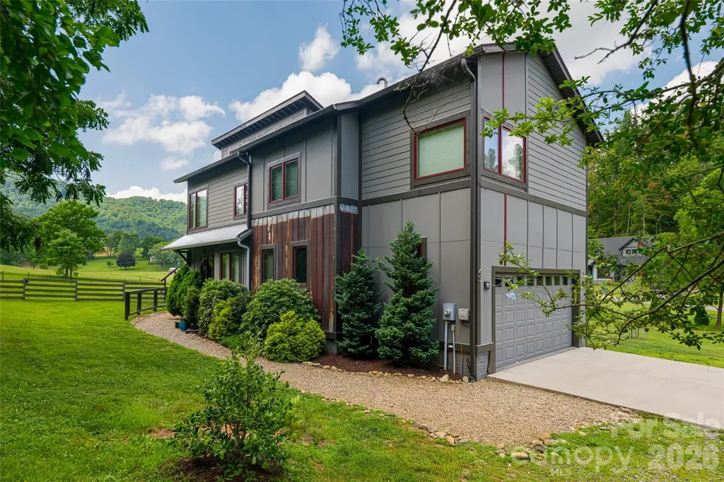 43 Upper Herron Cove Road Weaverville NC 28787