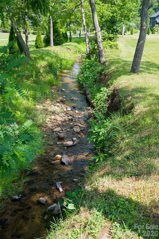 43 Upper Herron Cove Road Weaverville NC 28787