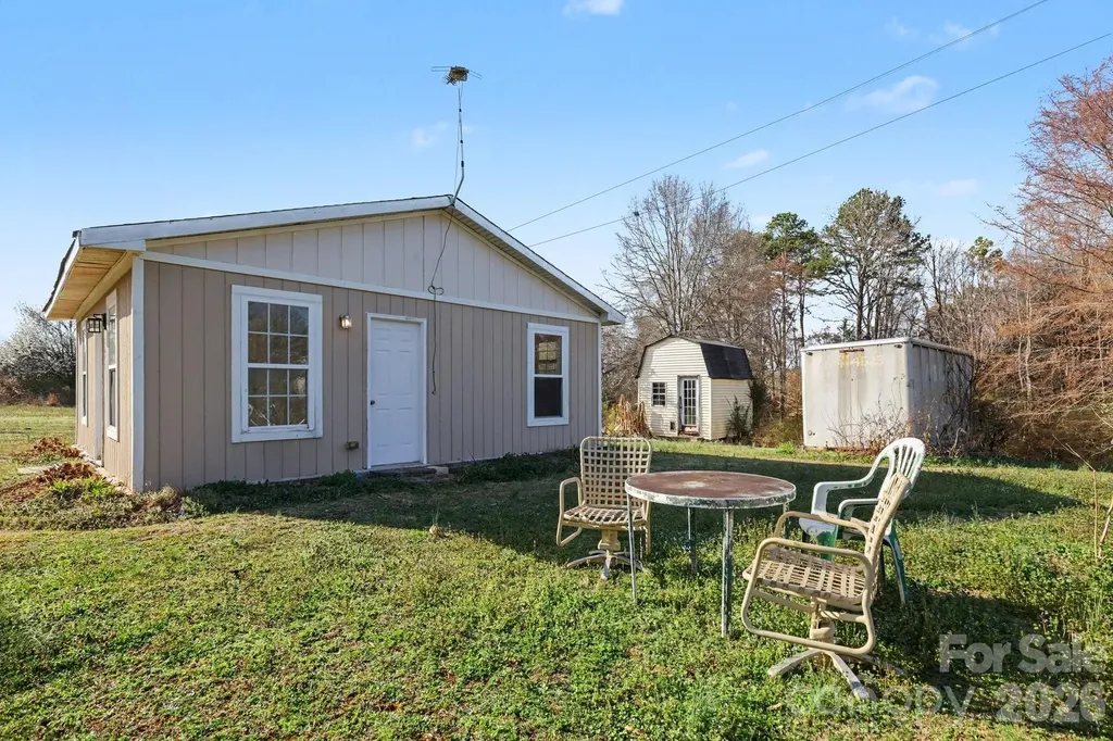 5647 Putuptoe Place Norwood NC 28128
