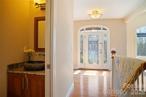 84 Deep Valley Lane Hendersonville NC 28791