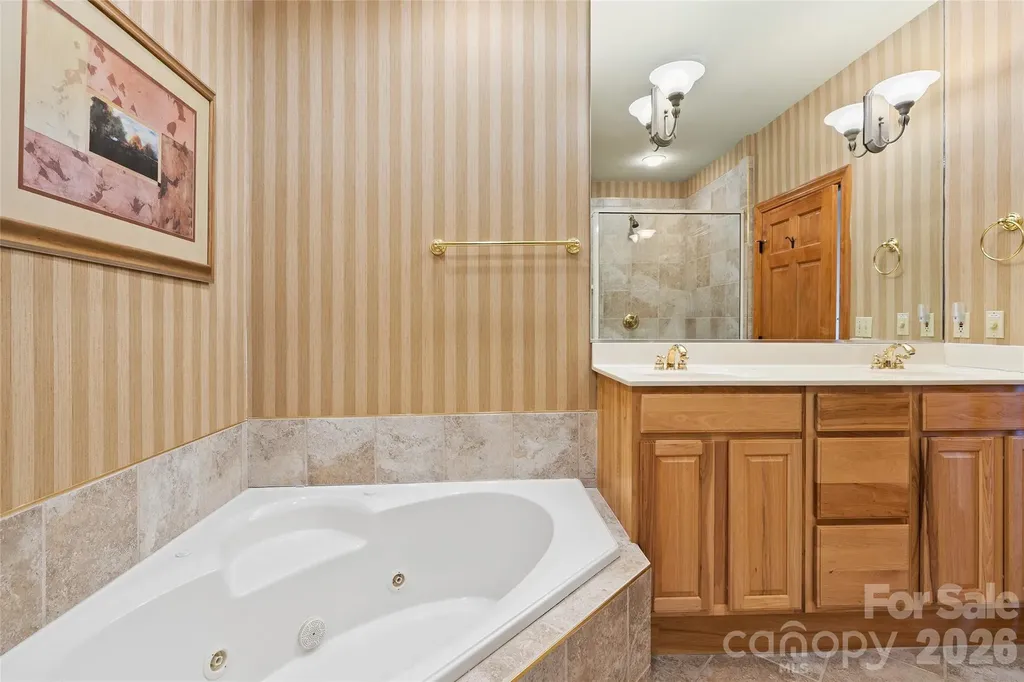 121 Stoney Falls Loop Burnsville NC 28714