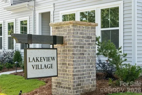 4618 Lakeview Road Charlotte NC 28216
