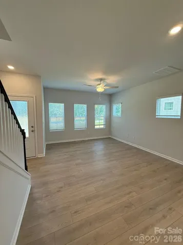 4618 Lakeview Road Charlotte NC 28216
