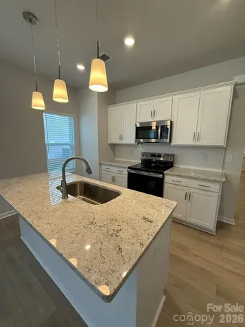 4618 Lakeview Road Charlotte NC 28216