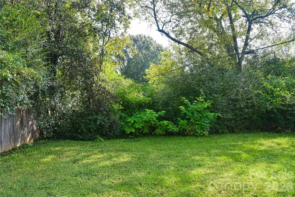 12 Moody Street Candler NC 28715