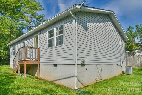 12 Moody Street Candler NC 28715