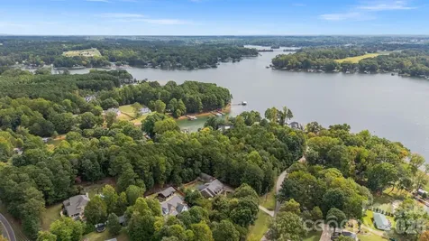182 Broadview Circle Mooresville NC 28117