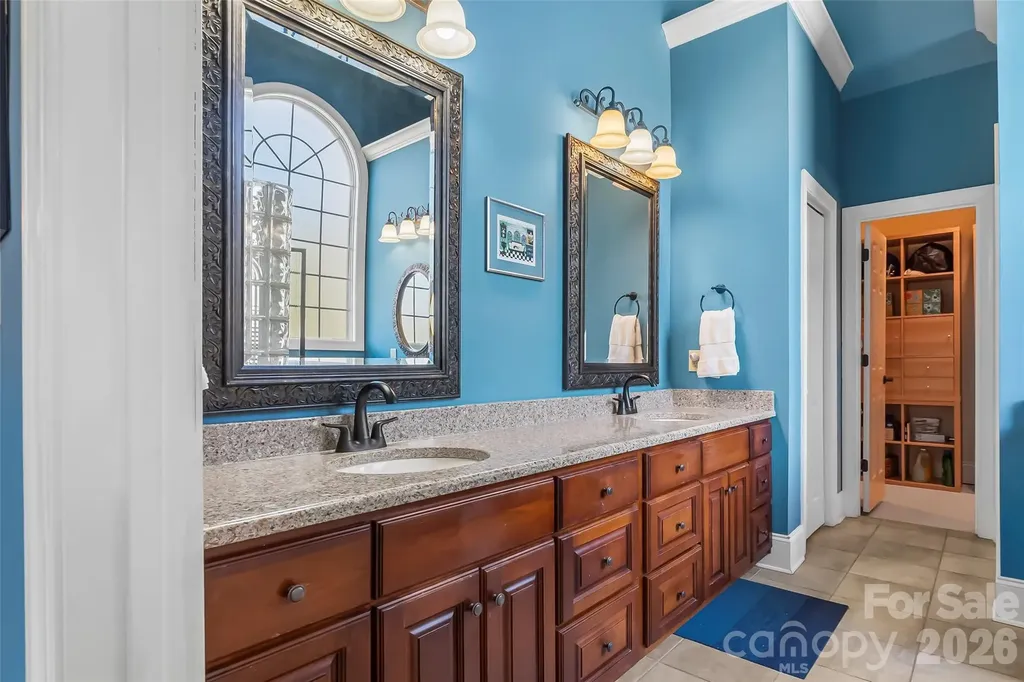 293 Bear Cliff Drive Nebo NC 28761